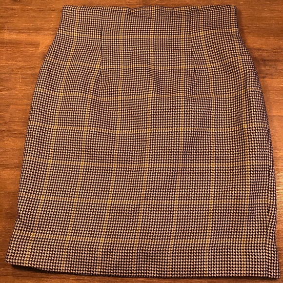 Vontage skirt - Picture 1 of 2